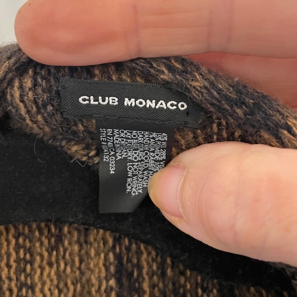 Club Monaco Sweater Wrap - Picture 8 of 10